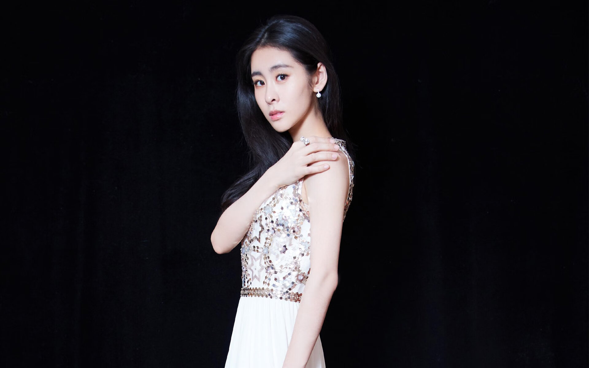 76人小将首次参与球队全战术演练展现潜力，76人老将