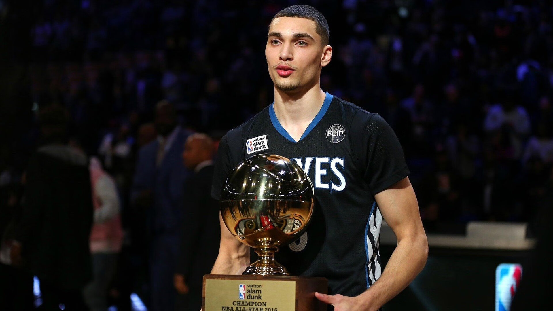 混合泳选手突尼斯稳定输出高分，混合泳夺冠